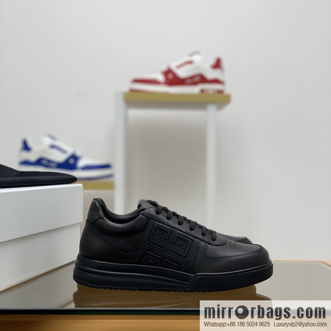 GIVENCHY Givenchy, made of leather, iconic printed 4 G pattern new men's sports and leisure shoes