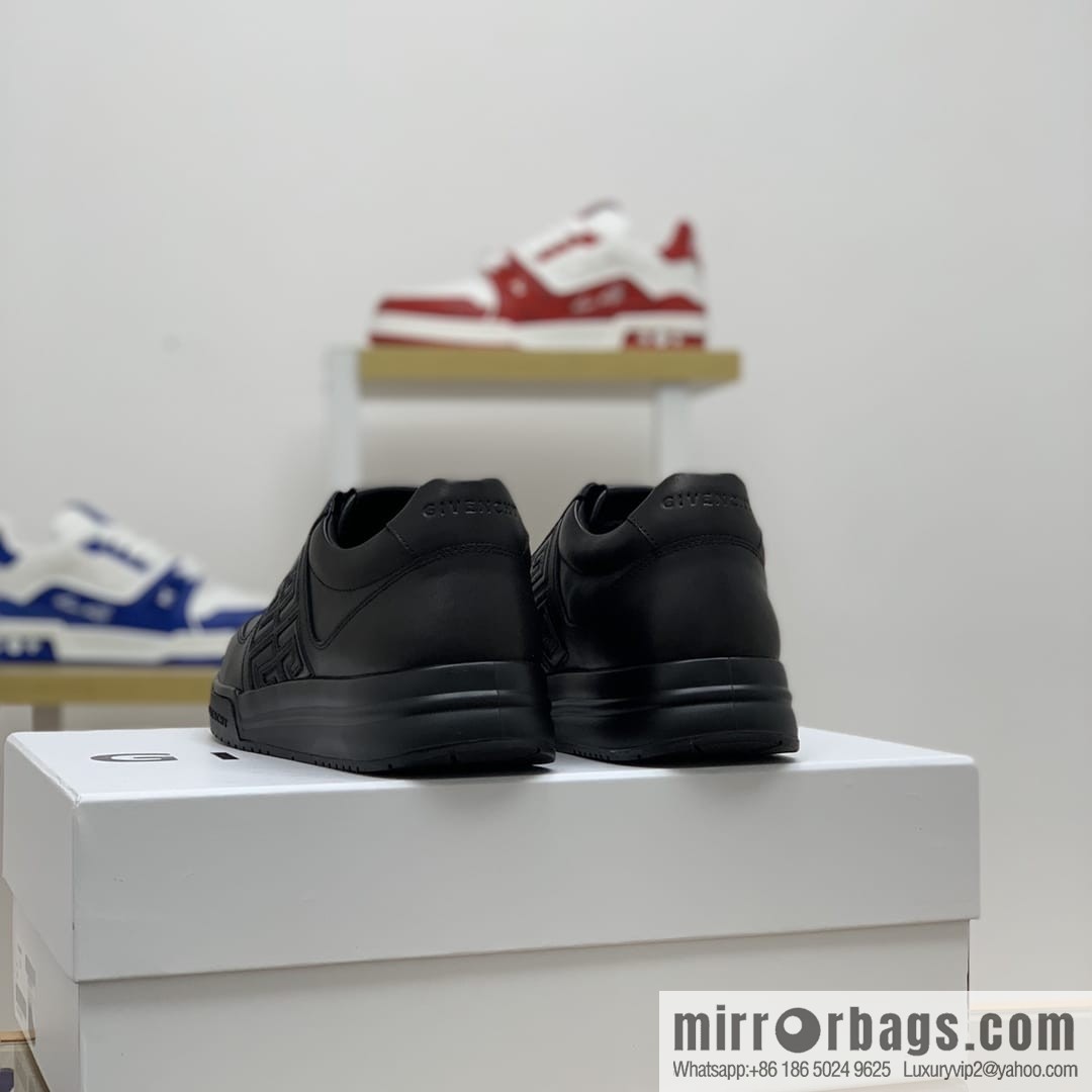 GIVENCHY Givenchy, made of leather, iconic printed 4 G pattern new men's sports and leisure shoes