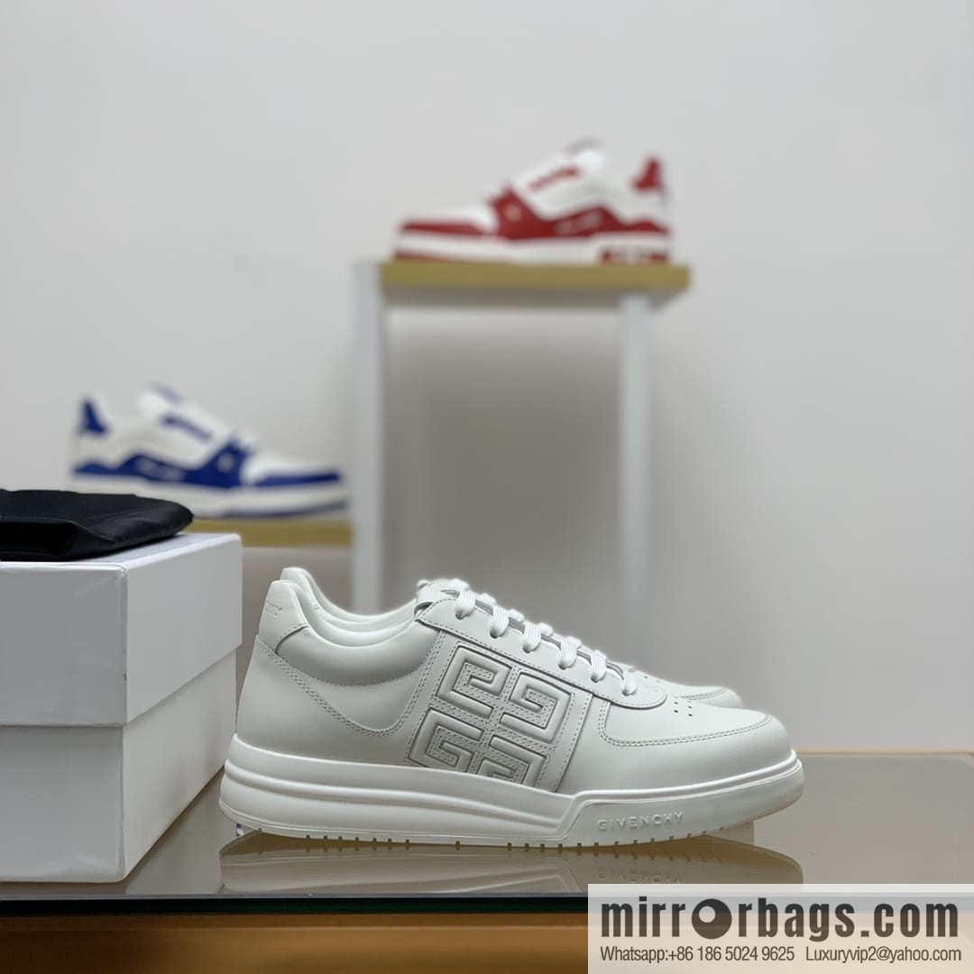 GIVENCHY Givenchy, made of leather, iconic printed 4 G pattern new men's sports and leisure shoes