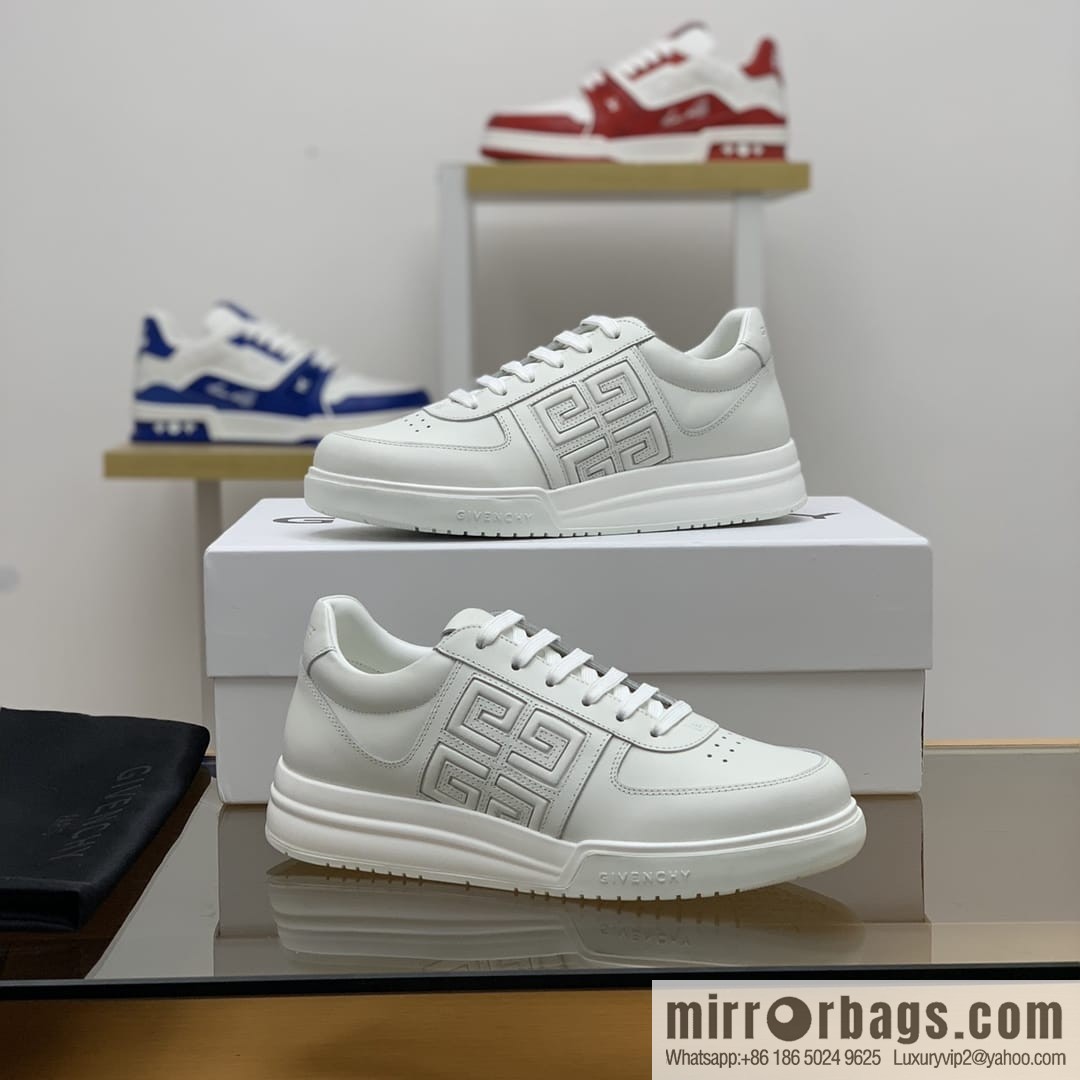 GIVENCHY Givenchy, made of leather, iconic printed 4 G pattern new men's sports and leisure shoes