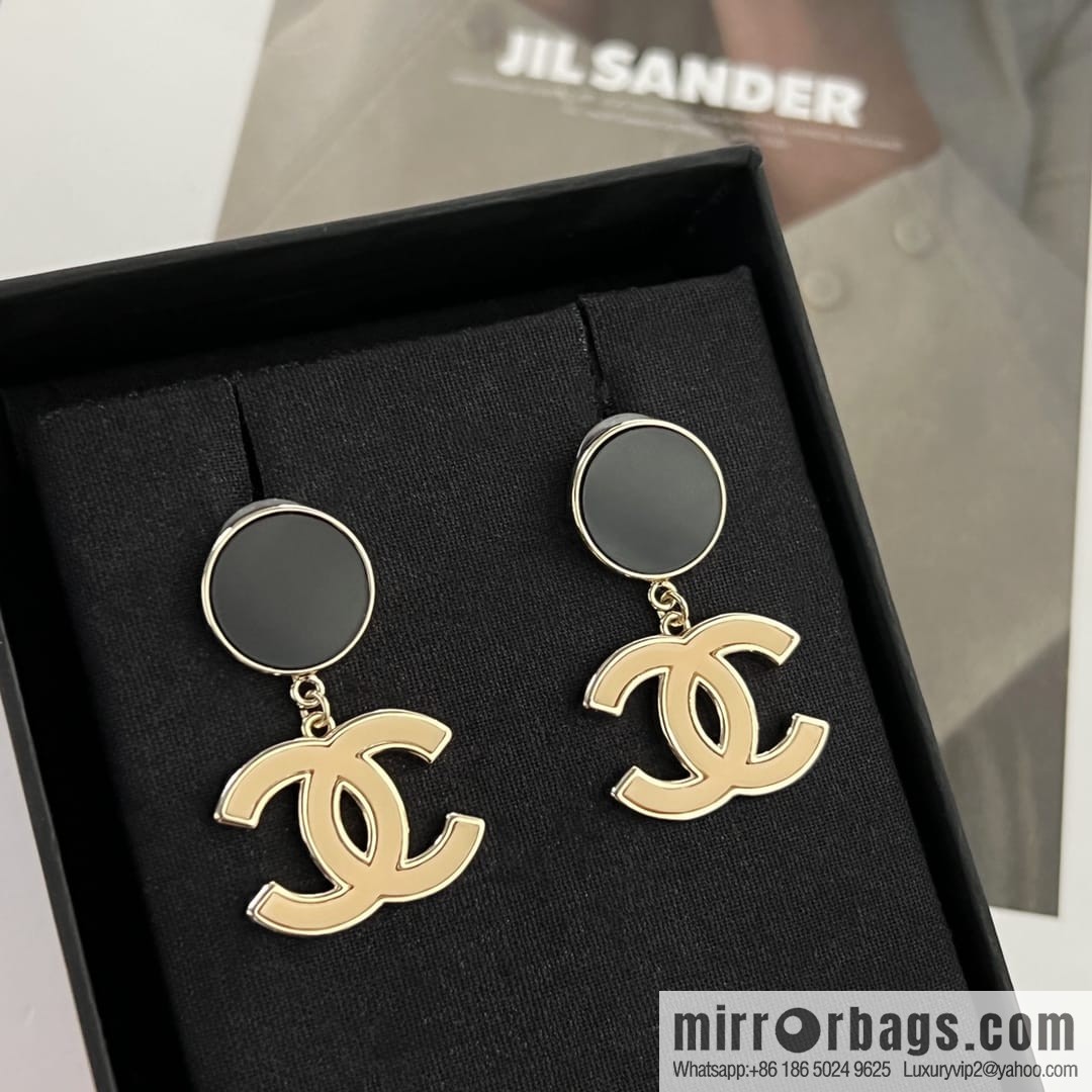 New ☑️ CHANEL Chanel c2 double c black round stud earrings