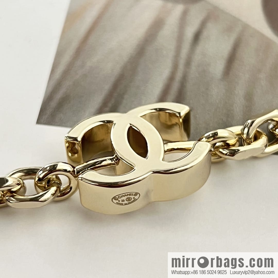 New ☑️ CHANEL Chanel glossy double c necklace