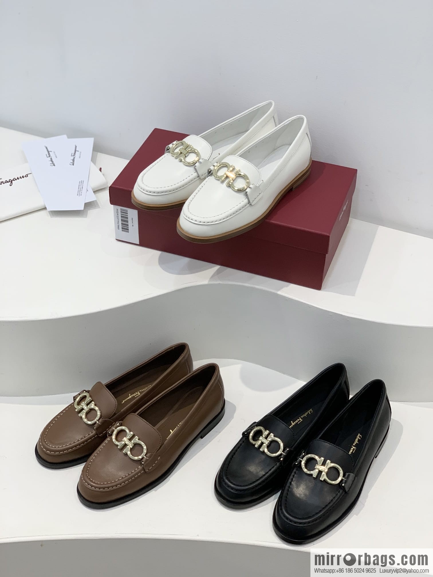Salvatore Ferragamo ✔️ new products! Ferragamo Gancini double-sided buckle loafers single shoes