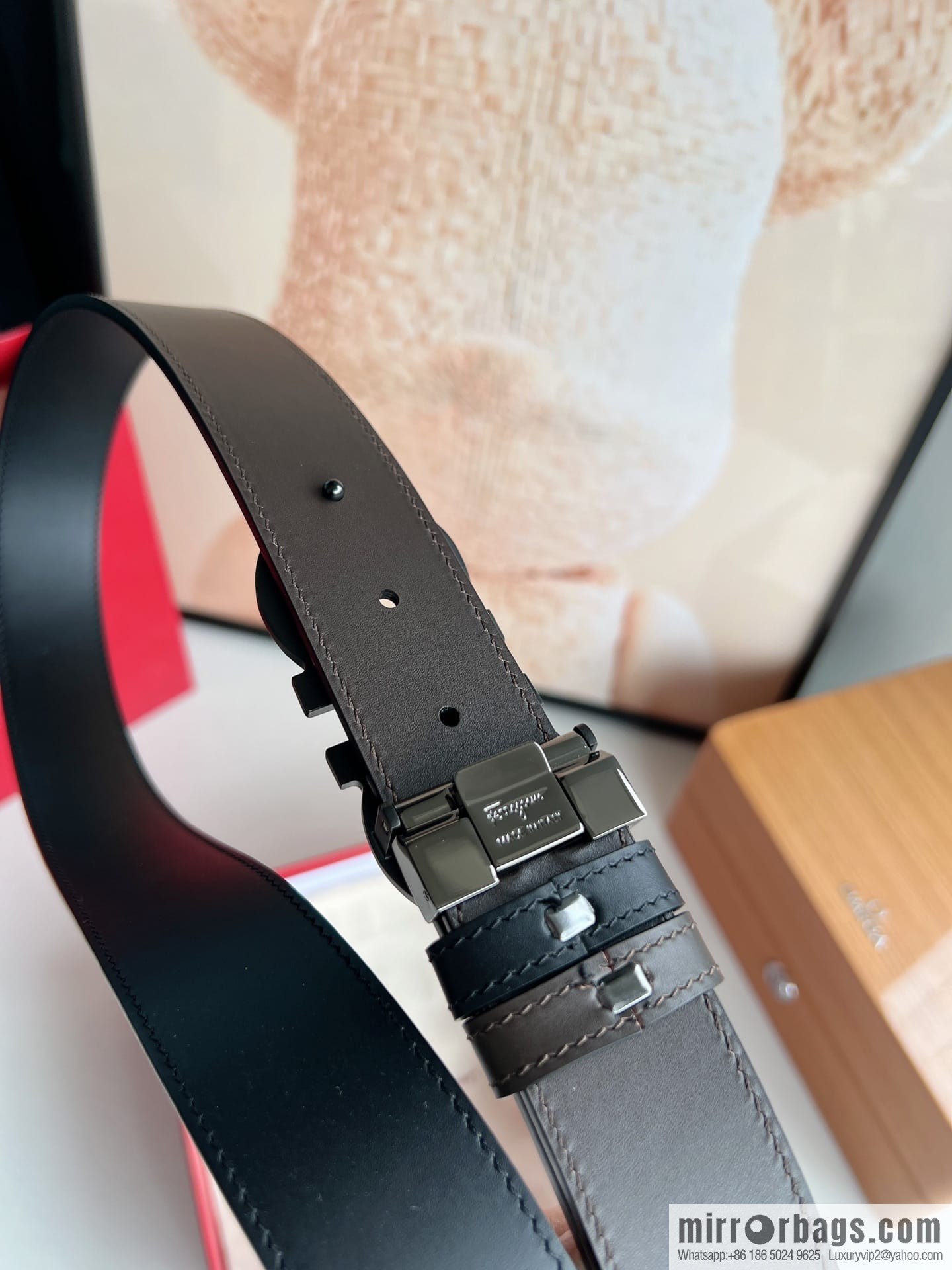 Ferragamo, exquisite figure 8 metal clasp men's 3.5cm waist belt