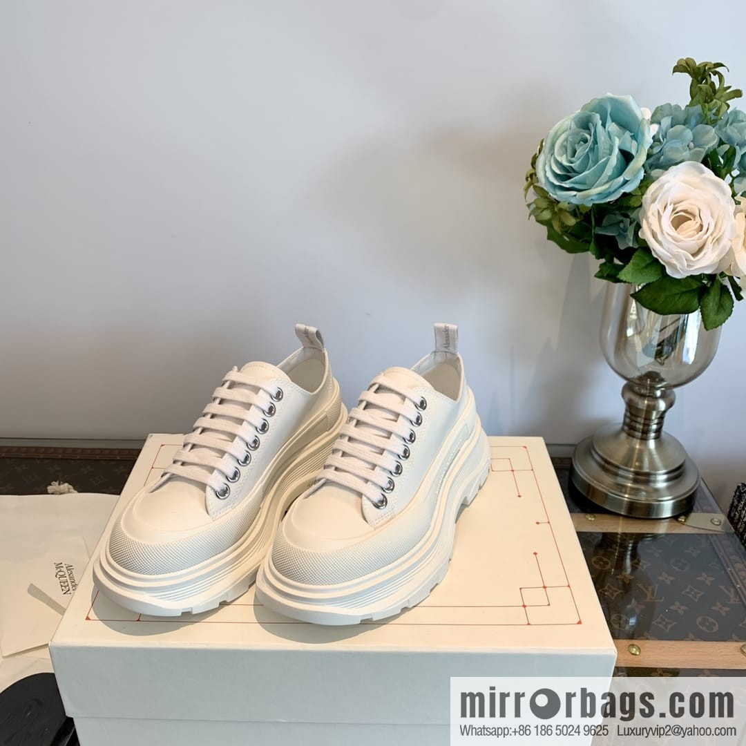 𝐀𝐥𝐞𝐱𝐚𝐧𝐝𝐞𝐫*𝐌𝐜𝐐𝐮𝐞𝐧 McQueen classic canvas platform white shoes