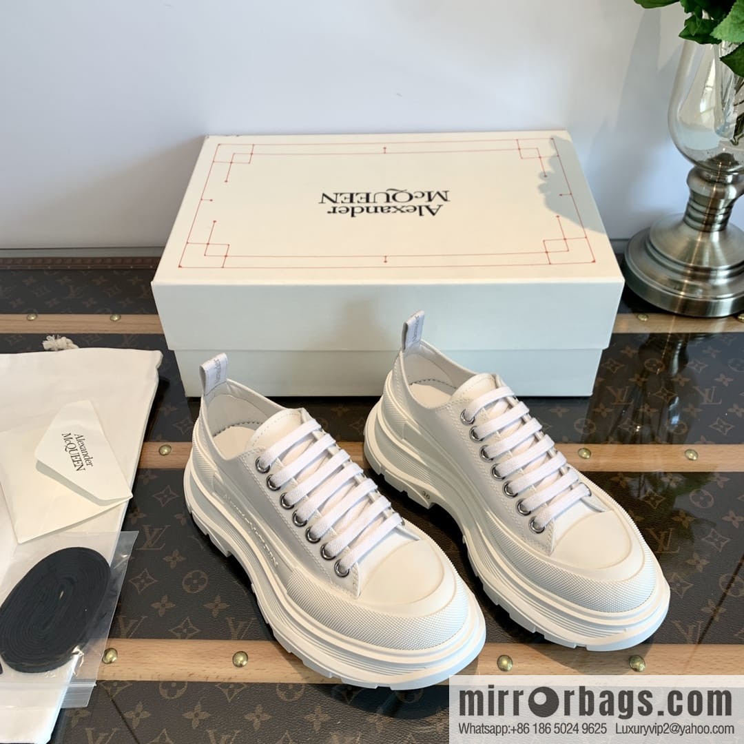 𝐀𝐥𝐞𝐱𝐚𝐧𝐝𝐞𝐫*𝐌𝐜𝐐𝐮𝐞𝐧 McQueen classic canvas platform white shoes
