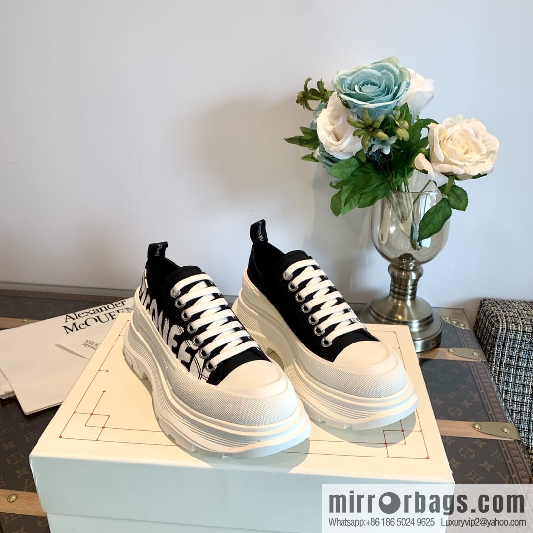𝐀𝐥𝐞𝐱𝐚𝐧𝐝𝐞𝐫*𝐌𝐜𝐐𝐮𝐞𝐧 McQueen classic canvas platform white shoes