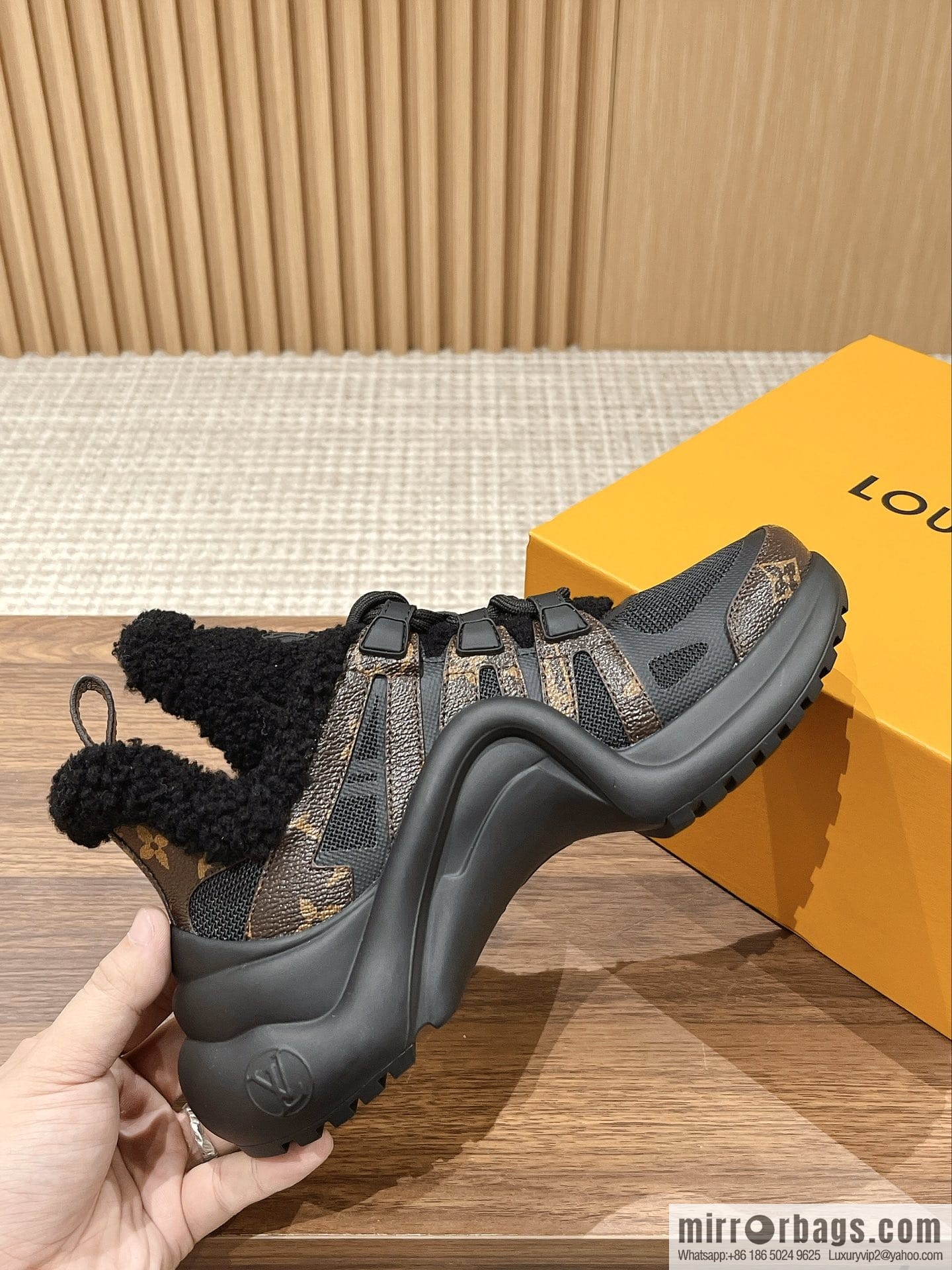 LV/Louis Vuitton donkey brand official website leisure sports dad shoes
