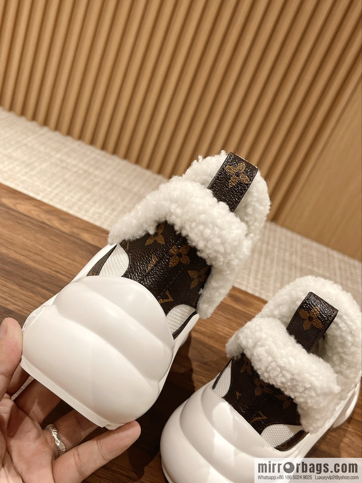 LV/Louis Vuitton donkey brand official website leisure sports dad shoes