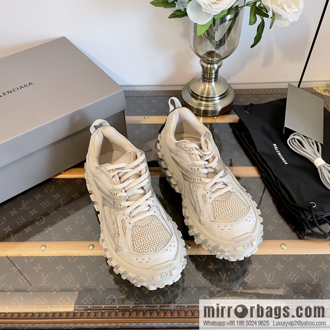 𝐁𝐚𝐥𝐞𝐧𝐜𝐢𝐚𝐠𝐚 Defender Balenciaga Vintage Tire Shoes