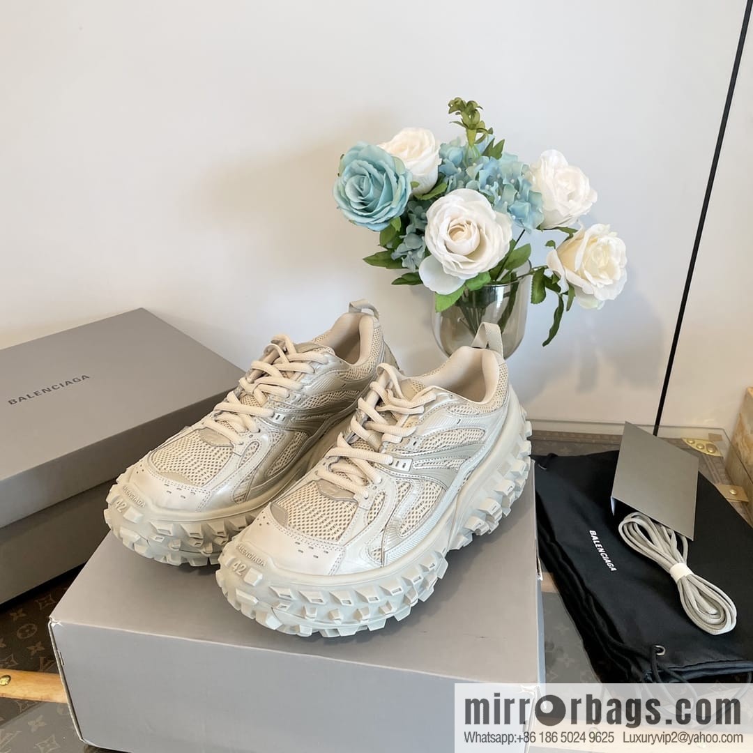 𝐁𝐚𝐥𝐞𝐧𝐜𝐢𝐚𝐠𝐚 Defender Balenciaga Vintage Tire Shoes