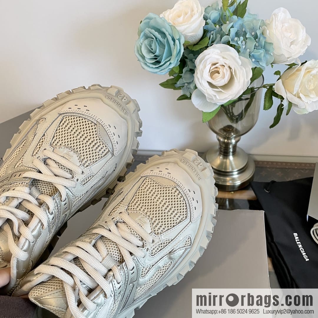 𝐁𝐚𝐥𝐞𝐧𝐜𝐢𝐚𝐠𝐚 Defender Balenciaga Vintage Tire Shoes