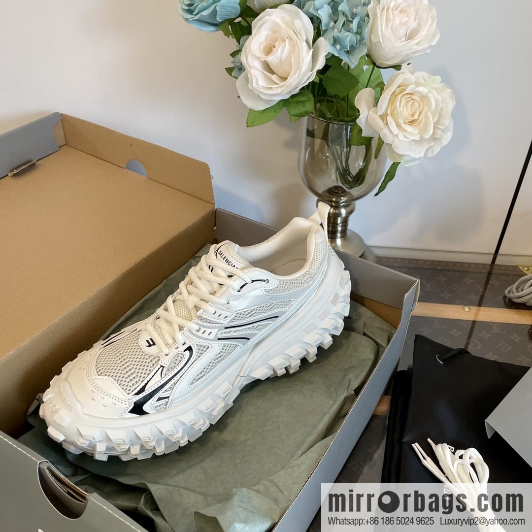 𝐁𝐚𝐥𝐞𝐧𝐜𝐢𝐚𝐠𝐚 Defender Balenciaga Vintage Tire Shoes