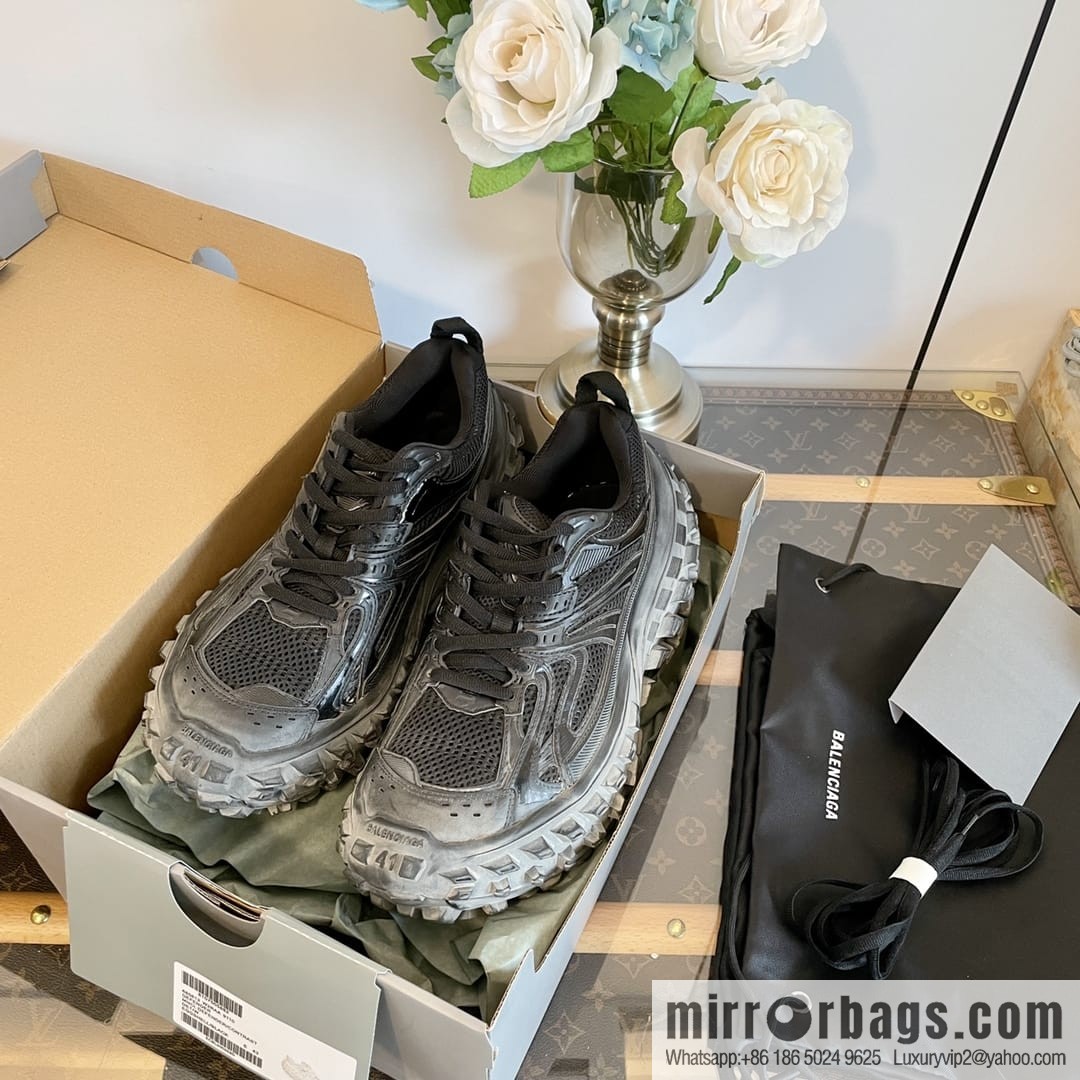 𝐁𝐚𝐥𝐞𝐧𝐜𝐢𝐚𝐠𝐚 Defender Balenciaga Vintage Tire Shoes