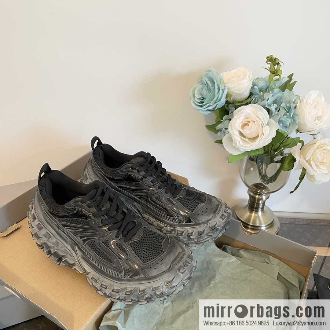 𝐁𝐚𝐥𝐞𝐧𝐜𝐢𝐚𝐠𝐚 Defender Balenciaga Vintage Tire Shoes