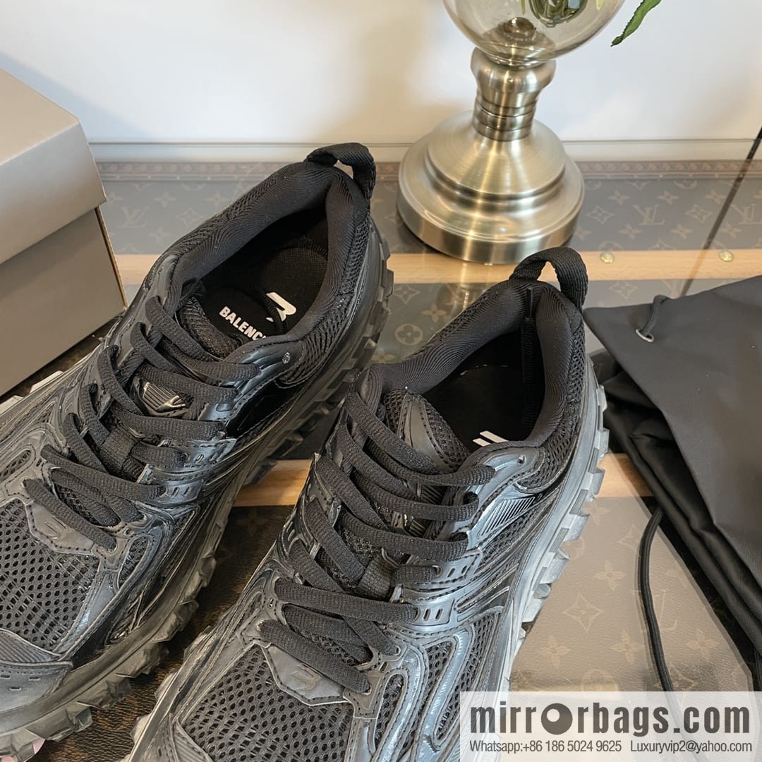 𝐁𝐚𝐥𝐞𝐧𝐜𝐢𝐚𝐠𝐚 Defender Balenciaga Vintage Tire Shoes