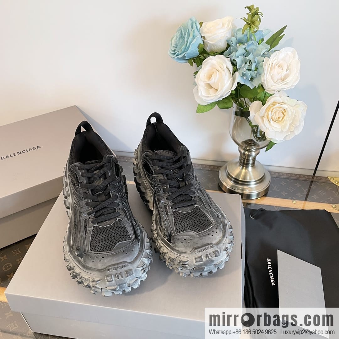 𝐁𝐚𝐥𝐞𝐧𝐜𝐢𝐚𝐠𝐚 Defender Balenciaga Vintage Tire Shoes