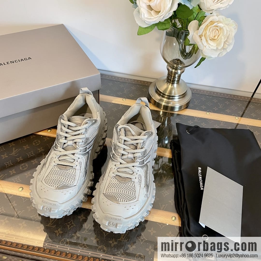 𝐁𝐚𝐥𝐞𝐧𝐜𝐢𝐚𝐠𝐚 Defender Balenciaga Vintage Tire Shoes
