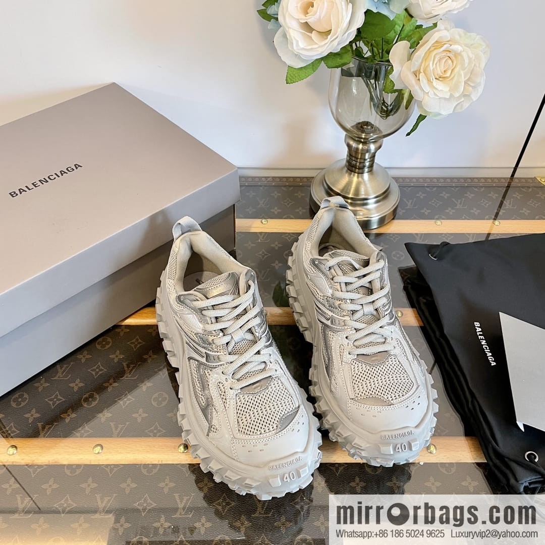 𝐁𝐚𝐥𝐞𝐧𝐜𝐢𝐚𝐠𝐚 Defender Balenciaga Vintage Tire Shoes