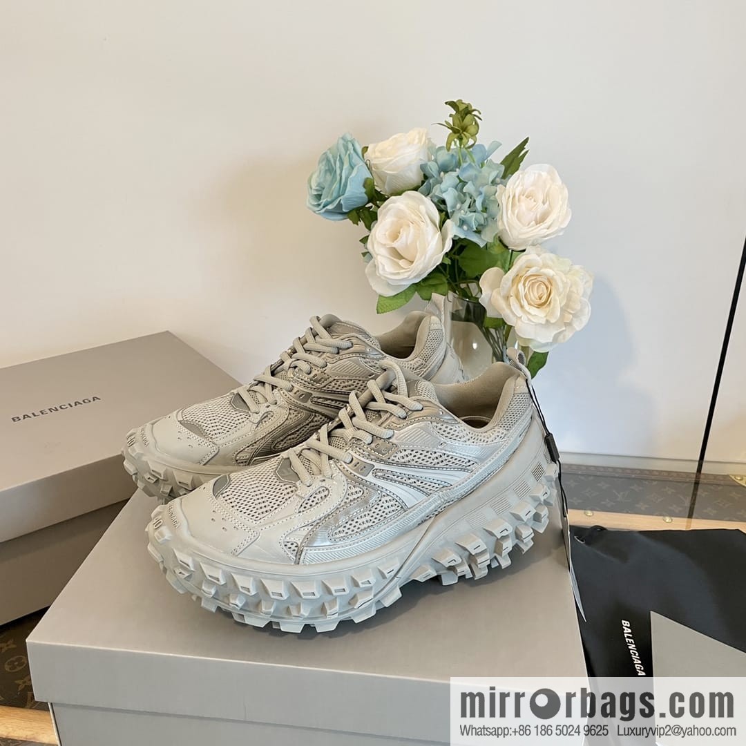 𝐁𝐚𝐥𝐞𝐧𝐜𝐢𝐚𝐠𝐚 Defender Balenciaga Vintage Tire Shoes