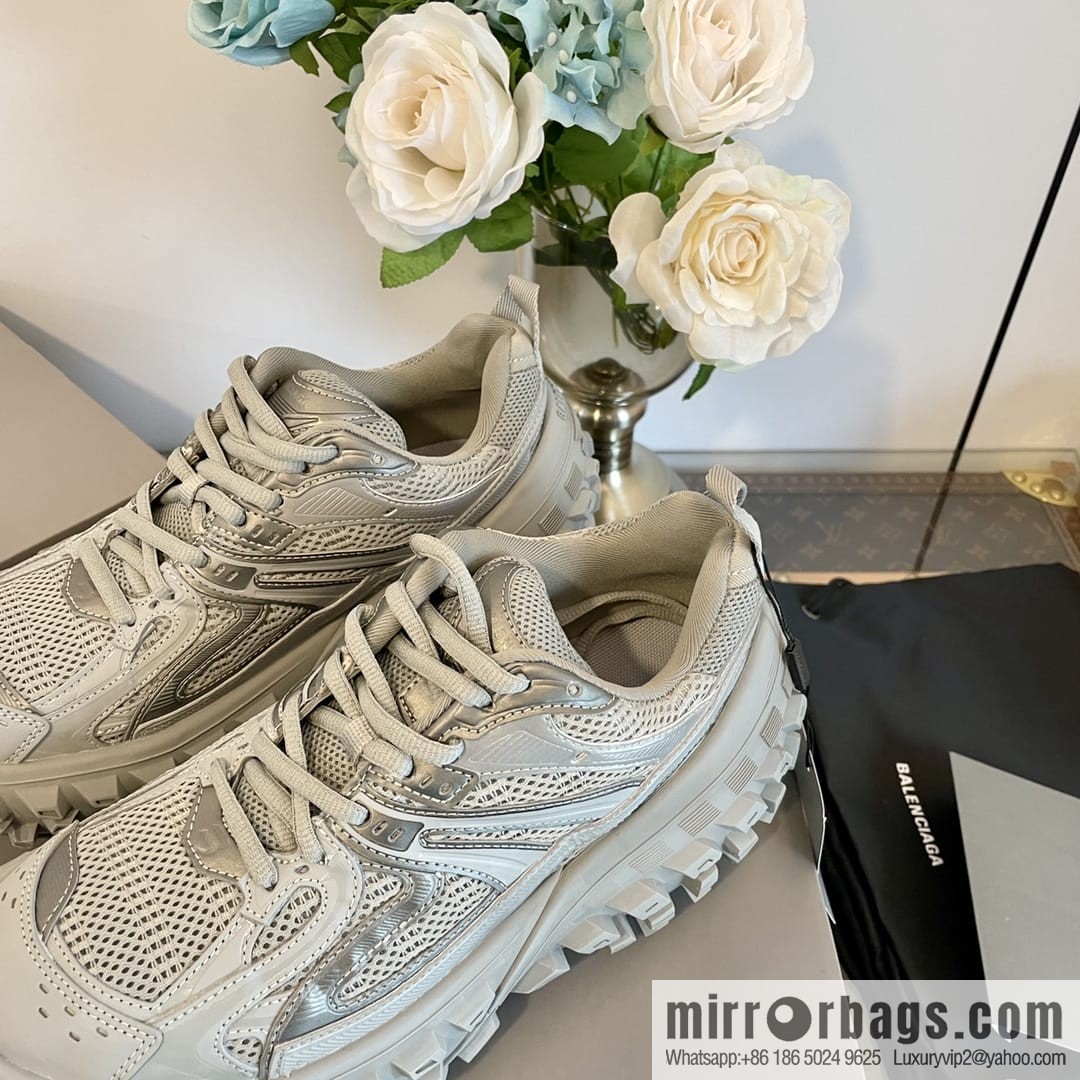 𝐁𝐚𝐥𝐞𝐧𝐜𝐢𝐚𝐠𝐚 Defender Balenciaga Vintage Tire Shoes