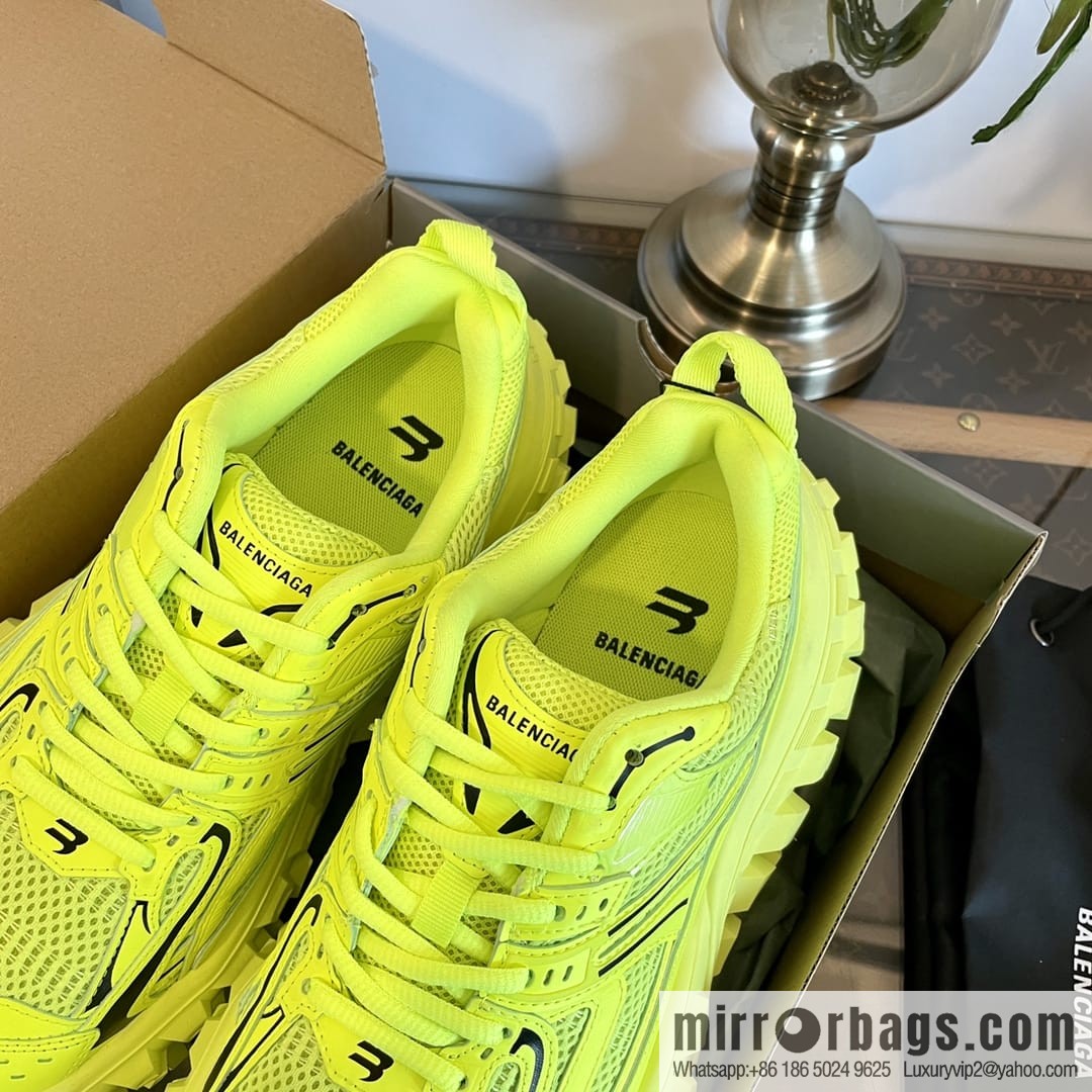 𝐁𝐚𝐥𝐞𝐧𝐜𝐢𝐚𝐠𝐚 Defender Balenciaga Vintage Tire Shoes