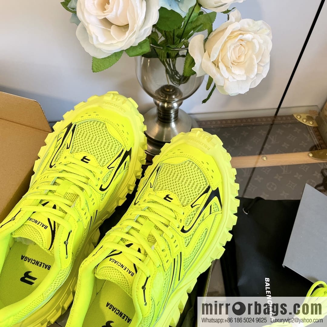 𝐁𝐚𝐥𝐞𝐧𝐜𝐢𝐚𝐠𝐚 Defender Balenciaga Vintage Tire Shoes