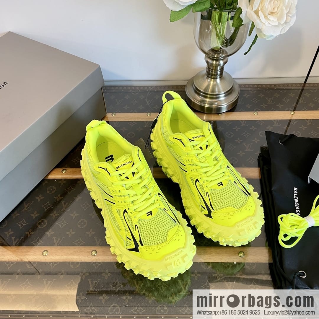 𝐁𝐚𝐥𝐞𝐧𝐜𝐢𝐚𝐠𝐚 Defender Balenciaga Vintage Tire Shoes