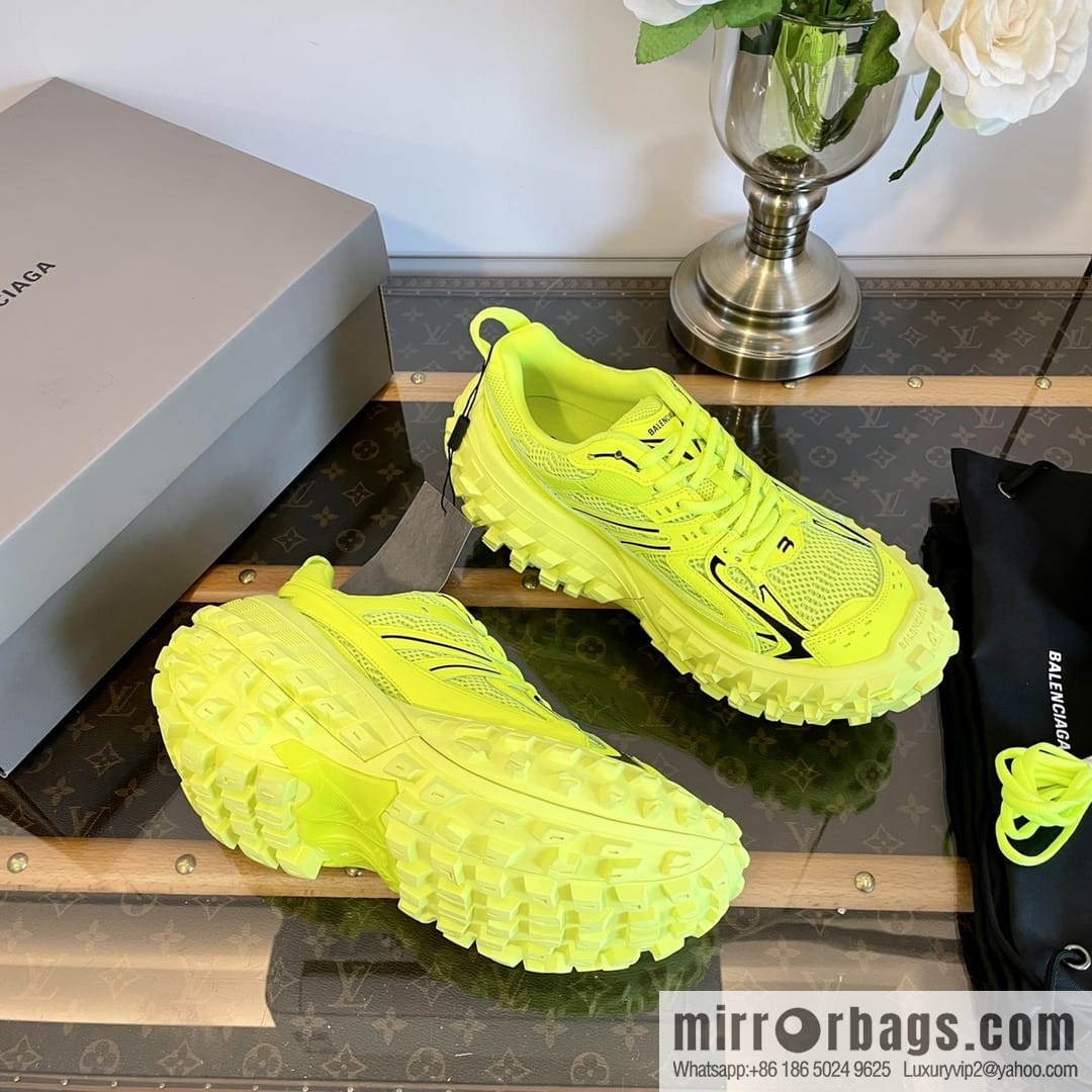 𝐁𝐚𝐥𝐞𝐧𝐜𝐢𝐚𝐠𝐚 Defender Balenciaga Vintage Tire Shoes