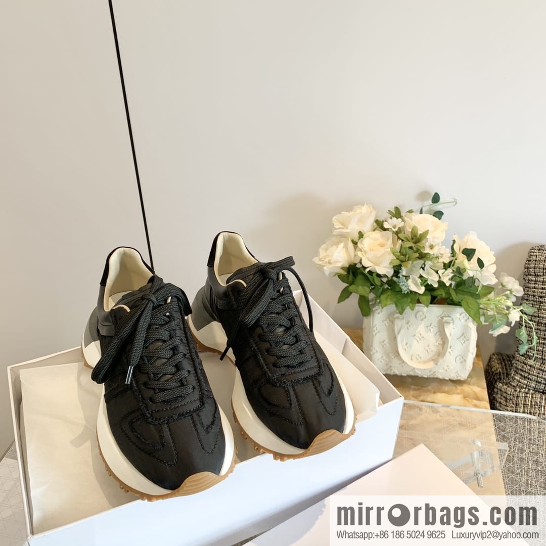 𝐌𝐚𝐢𝐬𝐨𝐧𝐌𝐚𝐫𝐠𝐢𝐞𝐥𝐚 Margiela New German Training, Dad Shoes