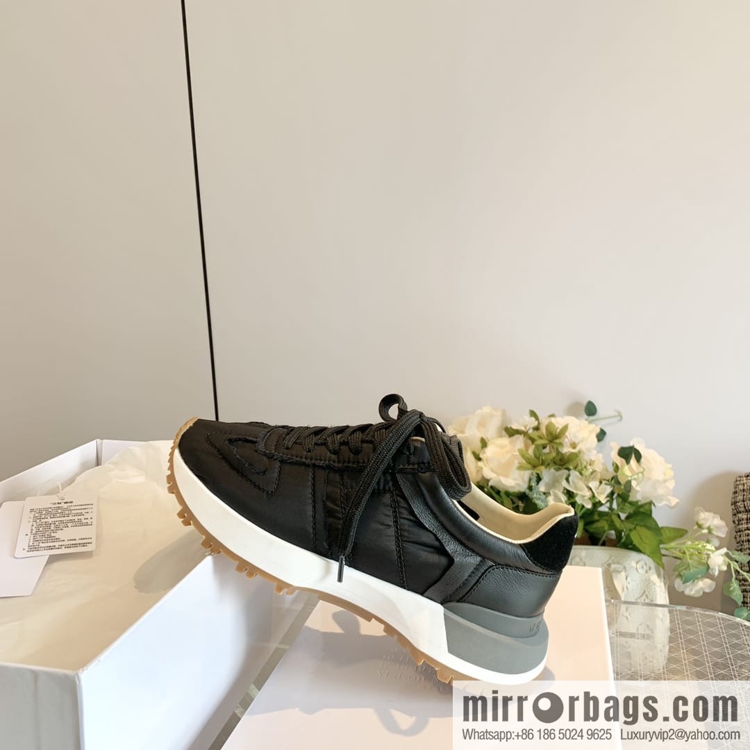 𝐌𝐚𝐢𝐬𝐨𝐧𝐌𝐚𝐫𝐠𝐢𝐞𝐥𝐚 Margiela New German Training, Dad Shoes