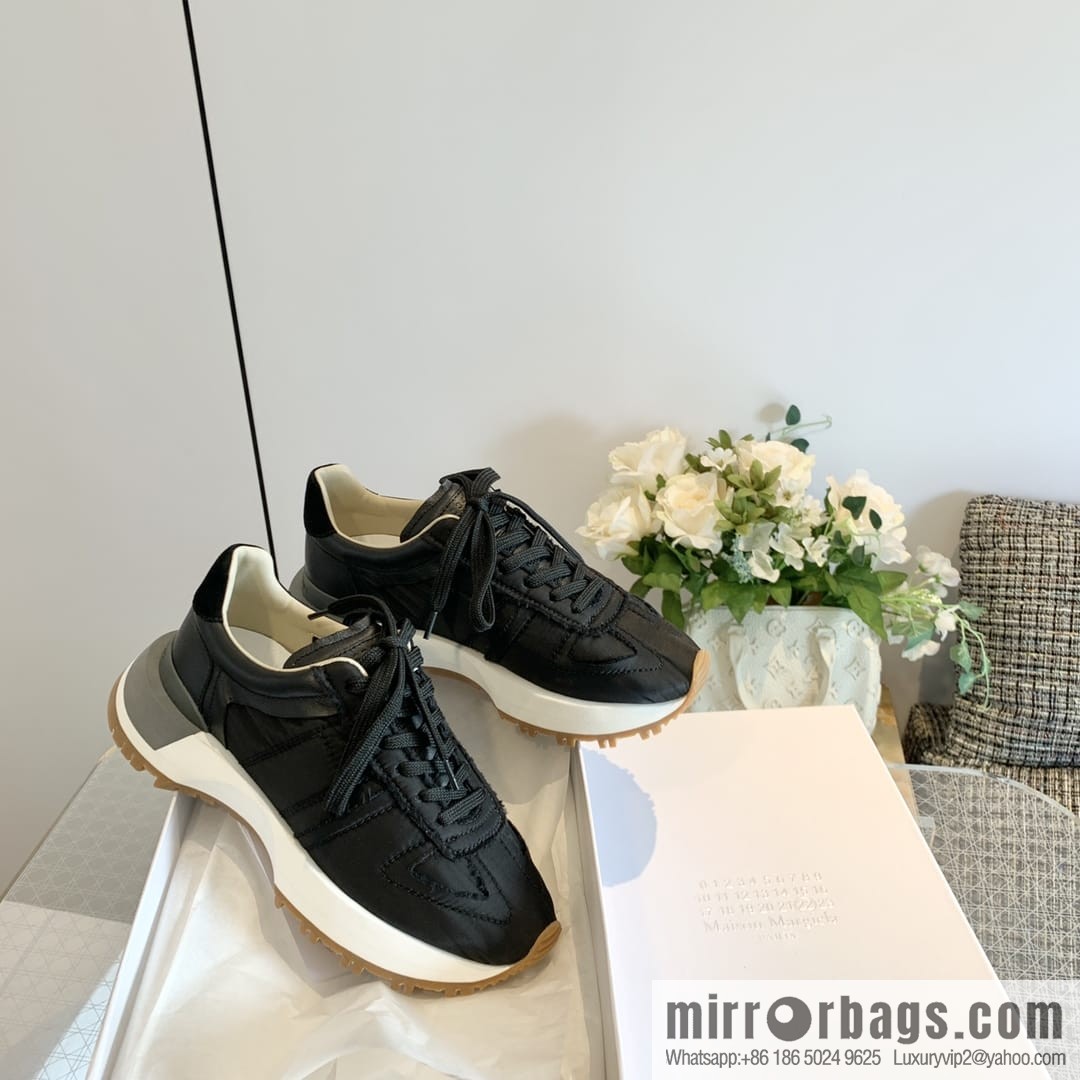 𝐌𝐚𝐢𝐬𝐨𝐧𝐌𝐚𝐫𝐠𝐢𝐞𝐥𝐚 Margiela New German Training, Dad Shoes