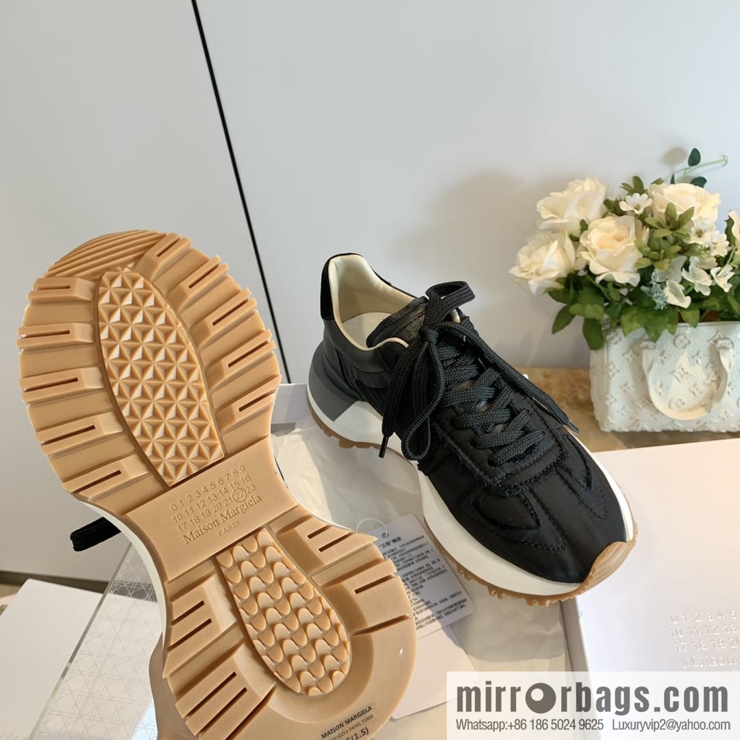 𝐌𝐚𝐢𝐬𝐨𝐧𝐌𝐚𝐫𝐠𝐢𝐞𝐥𝐚 Margiela New German Training, Dad Shoes