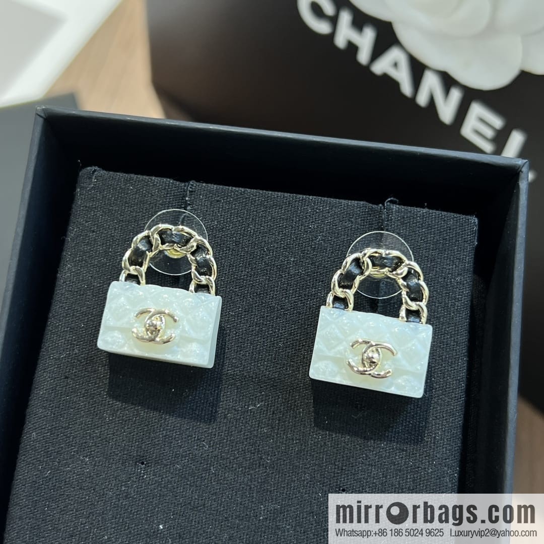 New ☑️ CHANEL Chanel c1 double c lock bag stud earrings