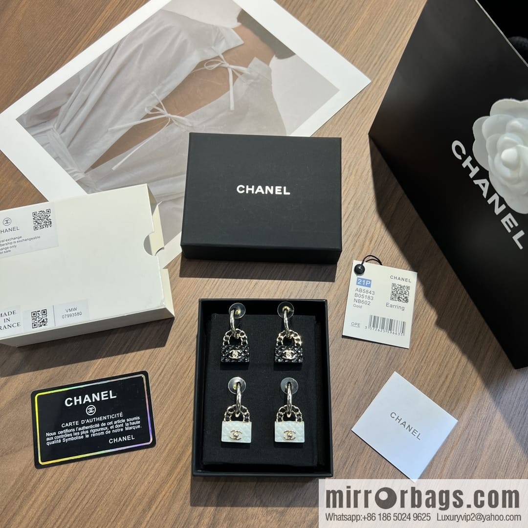 New ☑️ CHANEL Chanel c2 double c lock bag stud earrings