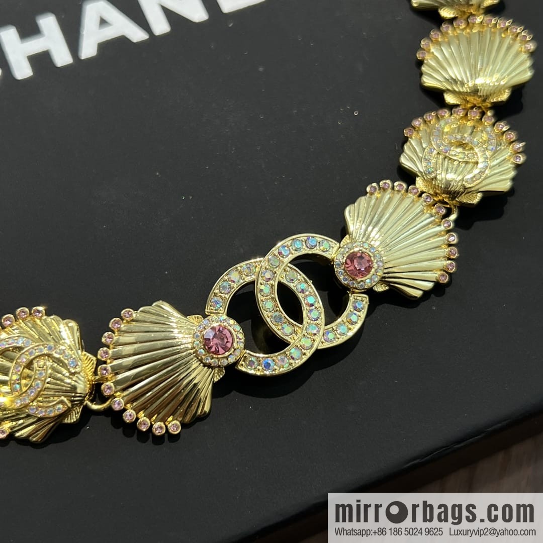 New ☑️ CHANEL Chanel double c gold shell 🐚 necklace