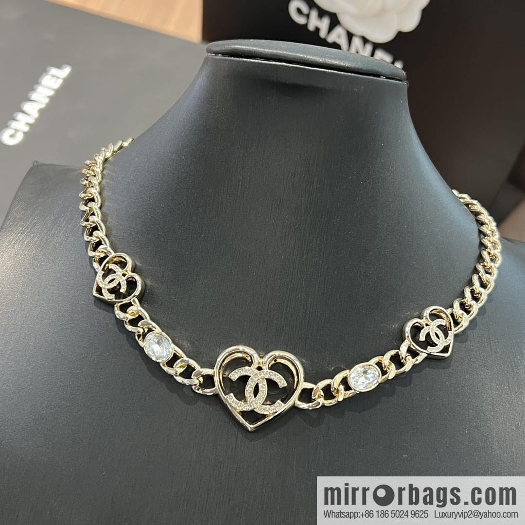 New ☑️ CHANEL Chanel double c gold peach heart love necklace