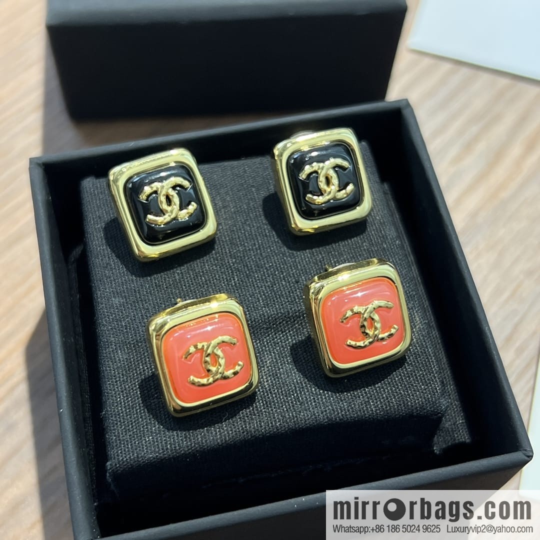 New ☑️ CHANEL Chanel c1 double c square stud earrings