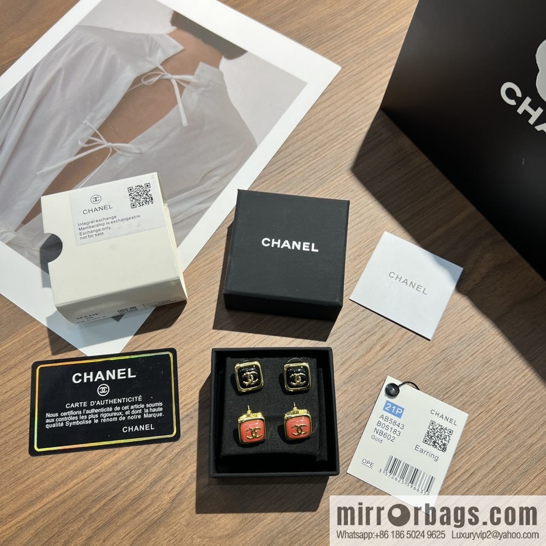New ☑️ CHANEL Chanel c1 double c square stud earrings