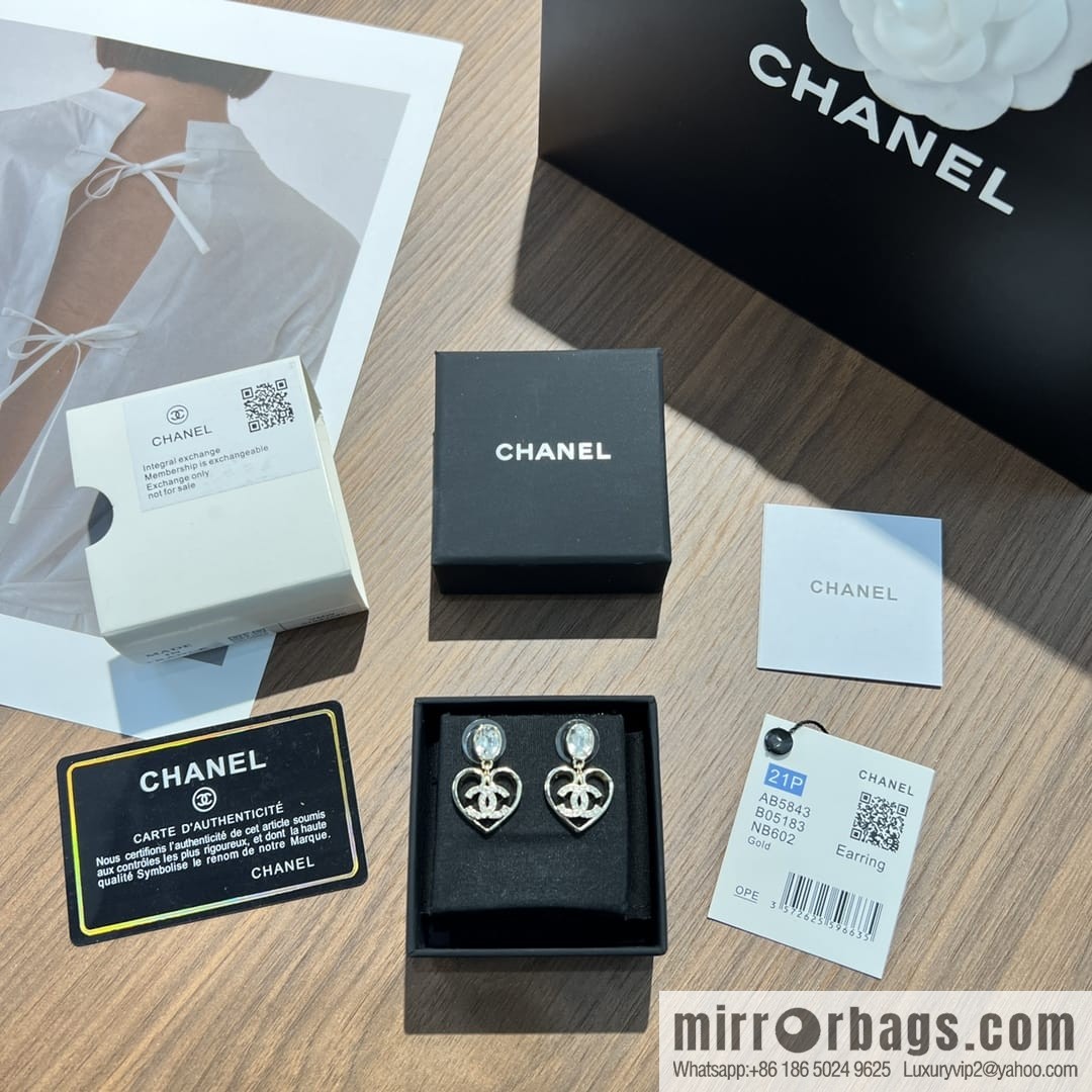 New ☑️ CHANEL Chanel c2 double c gold peach heart love stud earrings