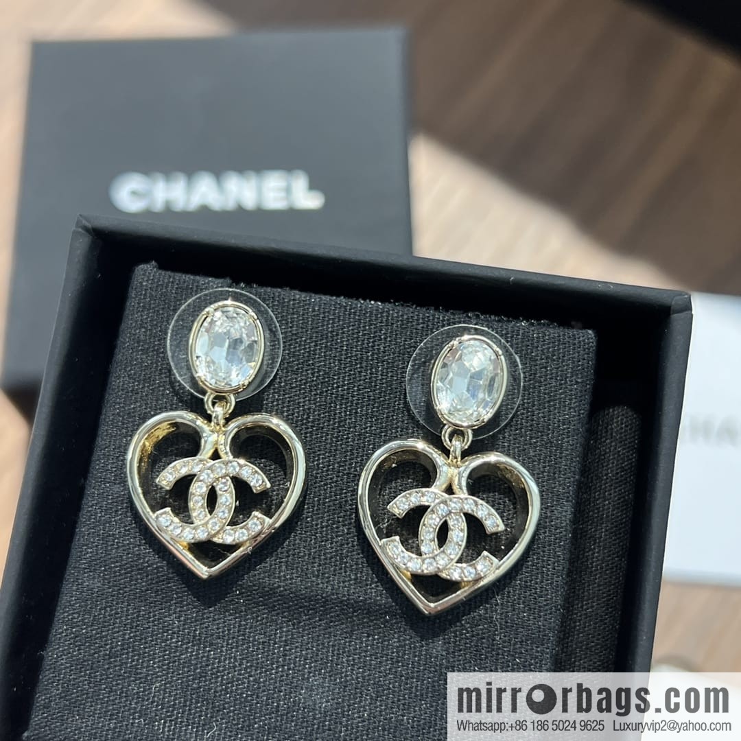 New ☑️ CHANEL Chanel c2 double c gold peach heart love stud earrings
