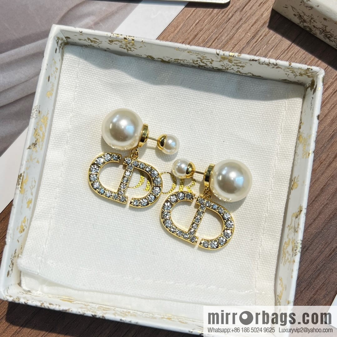 New ☑️ DIOR Dior size pearl full diamond CD stud earrings