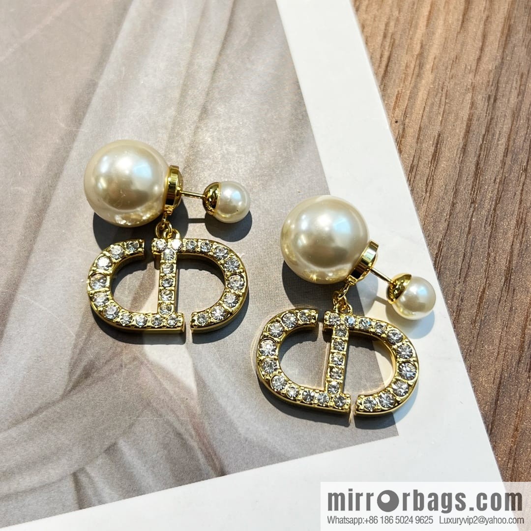 New ☑️ DIOR Dior size pearl full diamond CD stud earrings
