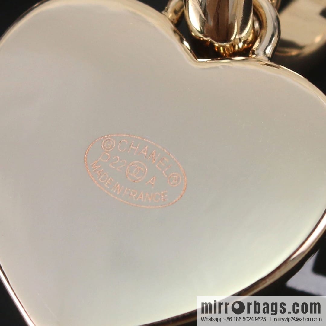 New ☑️ CHANEL Chanel c2 double c rhombus peach heart love stud earrings