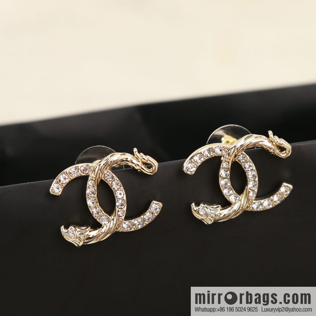 New ☑️ CHANEL Chanel c1 double c fish pattern tail stud earrings