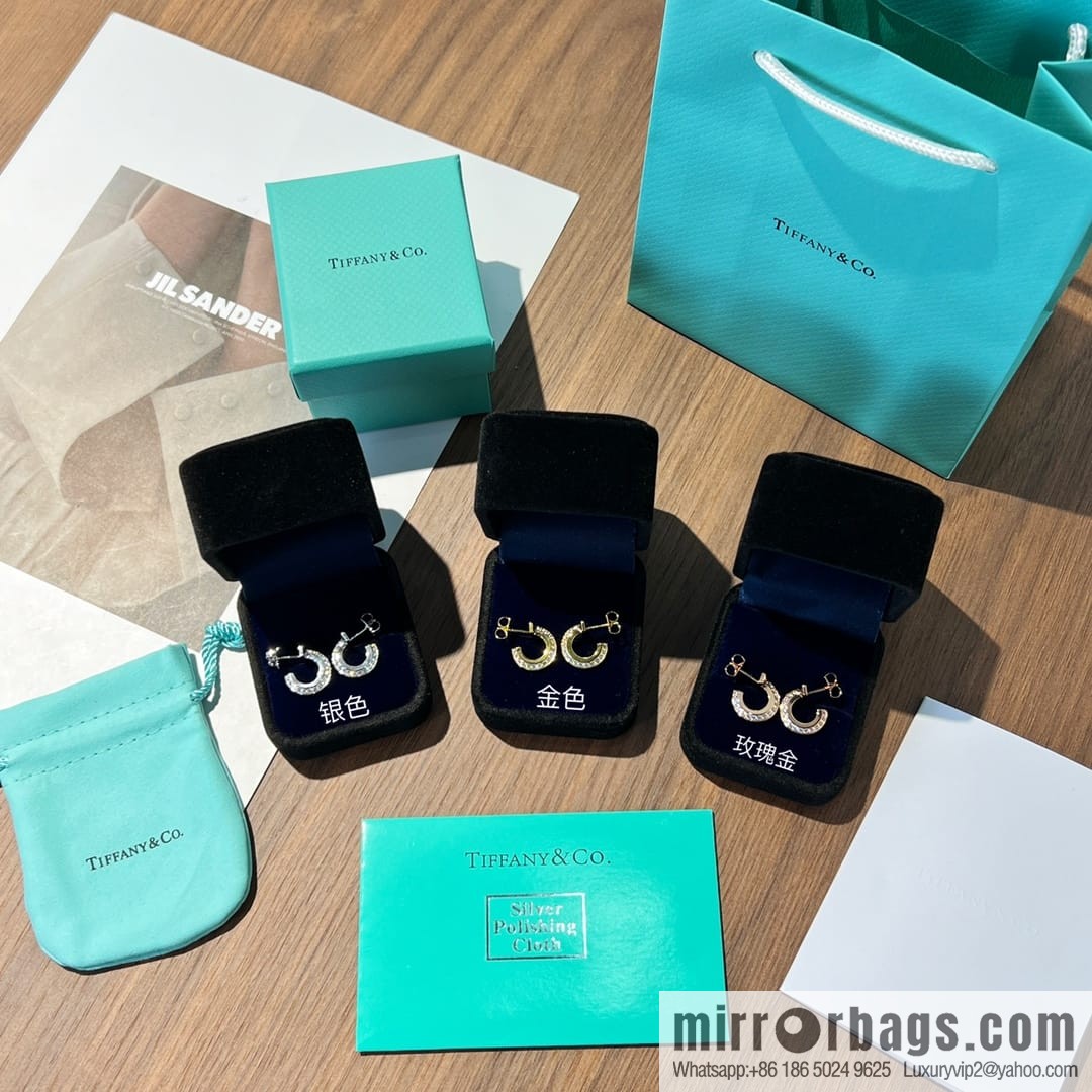 New ☑️ Tiffany & Co. Tiffany & Co. T1 round earrings