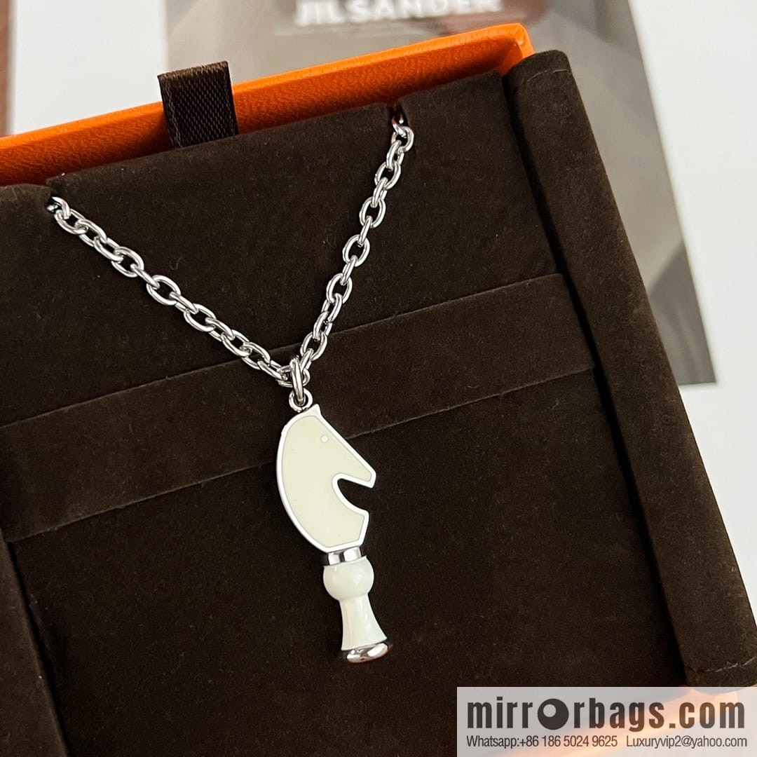 Hermès Cavalier horse head, chess necklace