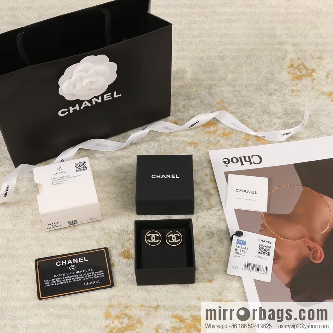 New ☑️ CHANEL Chanel c1 double c round stud earrings