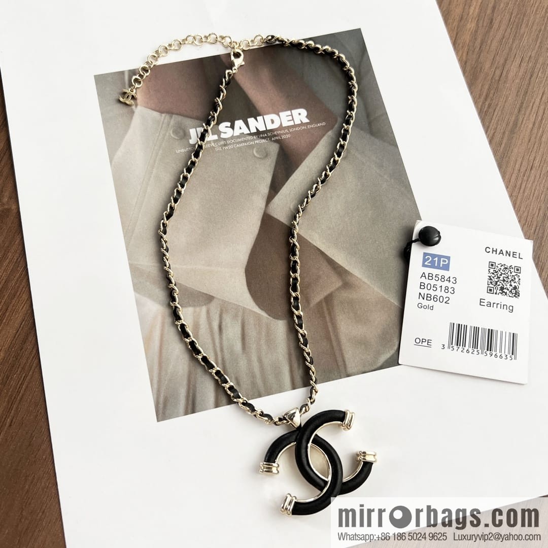 New ☑️ CHANEL Chanel double c black leather brooch necklace