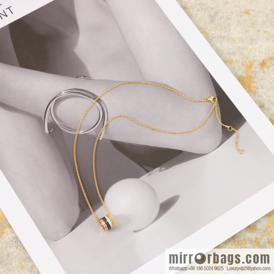New BOUCHERON/Boucheron Quatre Classique series, the same as Zhou Dongyu, ceramic necklace